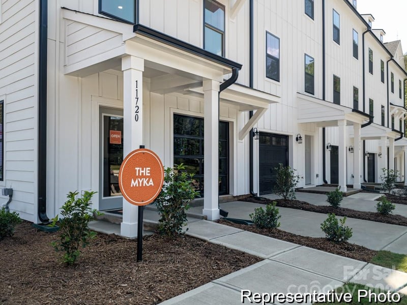 11905 Avocet St #38, Charlotte, NC 28215