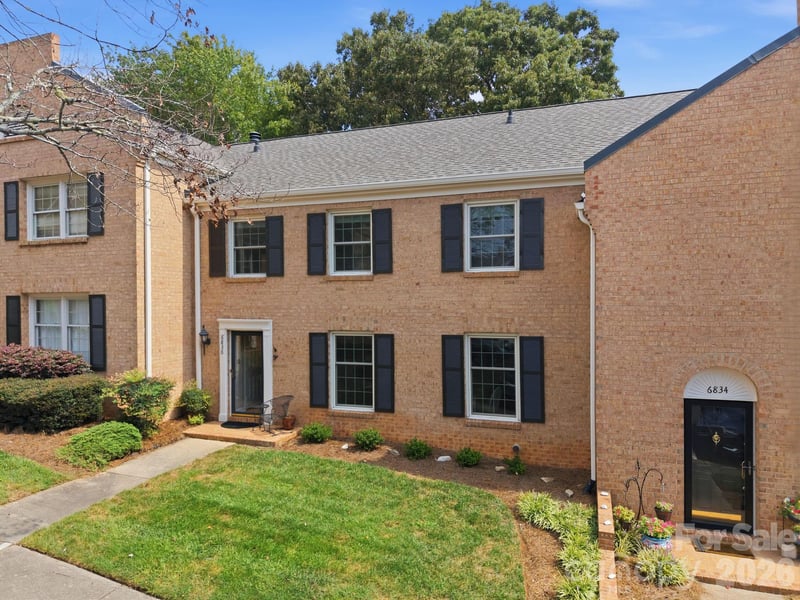 6836 Dumbarton Dr, Charlotte, NC 28210
