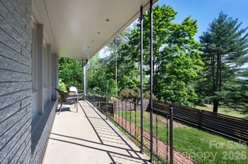 301 Stratford Rd, Asheville, NC 28804