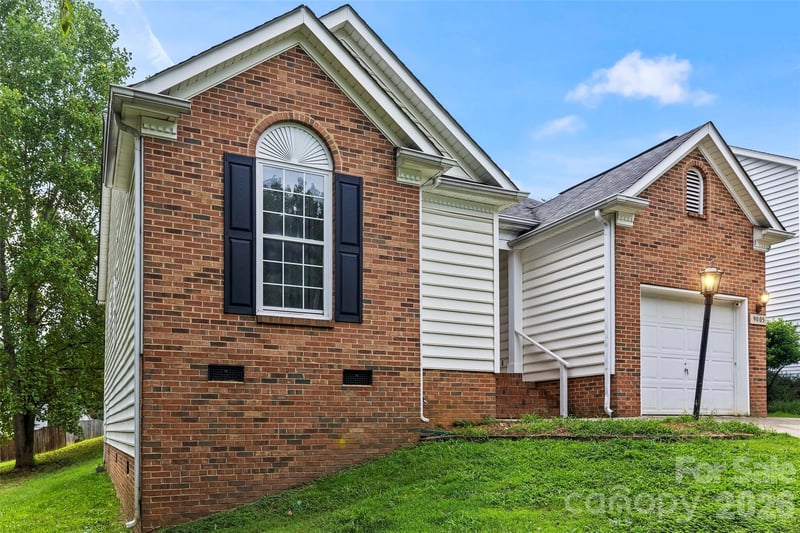 9005 Little Hampton Pl, Charlotte, NC 28215