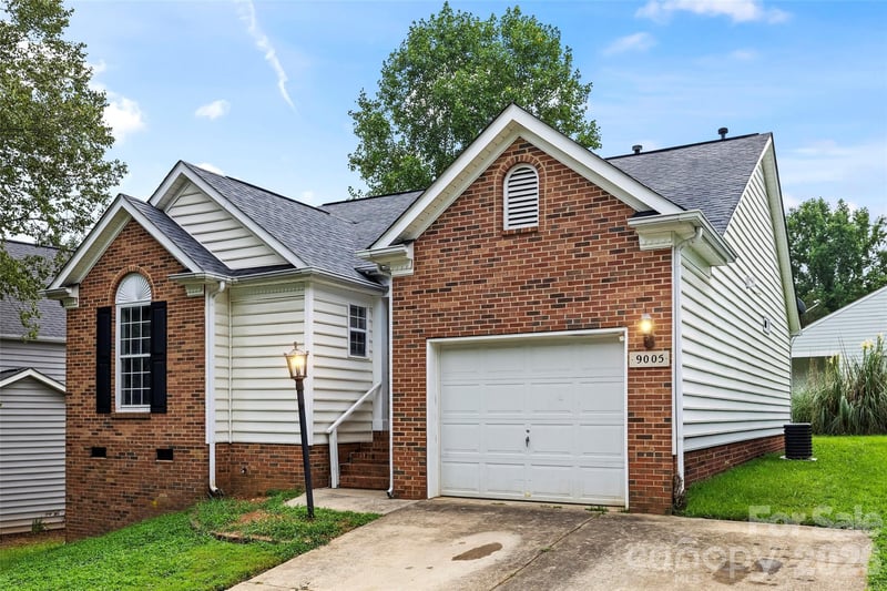 9005 Little Hampton Pl, Charlotte, NC 28215