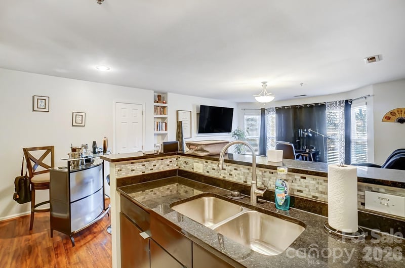 529 N Graham St #2I, Charlotte, NC 28202
