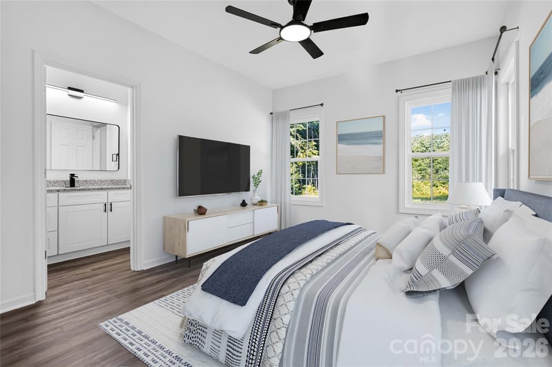 2110 Pinnacle View Dr, Kings Mountain, NC 28086