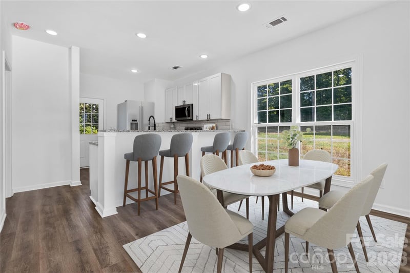 2110 Pinnacle View Dr, Kings Mountain, NC 28086