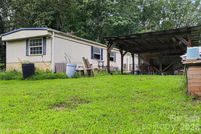 5146 Gross Rd, Hickory, NC 28602