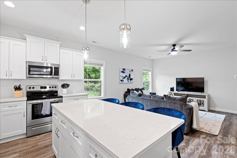 2041 S Pine Dr, Gastonia, NC 28054