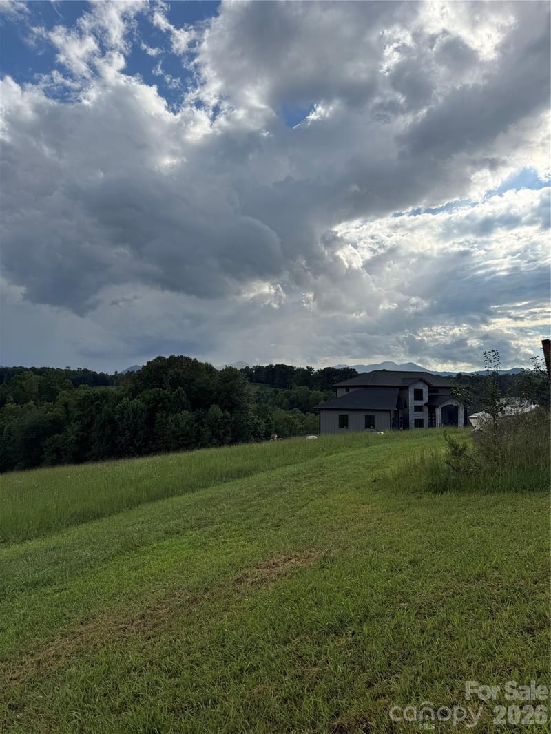 237 Rock Bridge Rd, Leicester, NC 28748