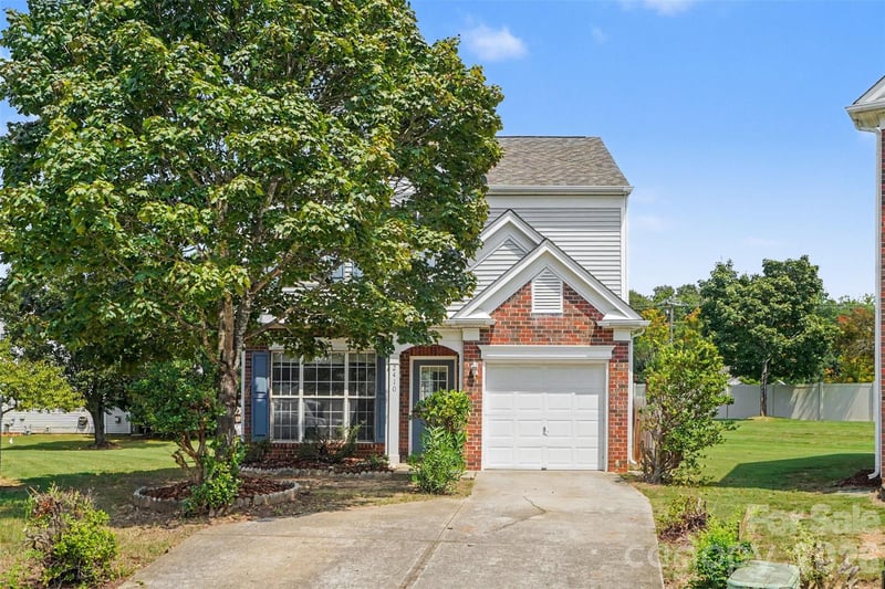 2410 Normancrest Ct, Charlotte, NC 28270