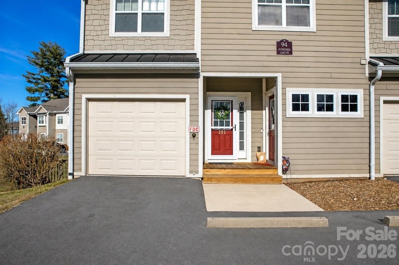 94 Foxden Dr #101, Fletcher, NC 28732