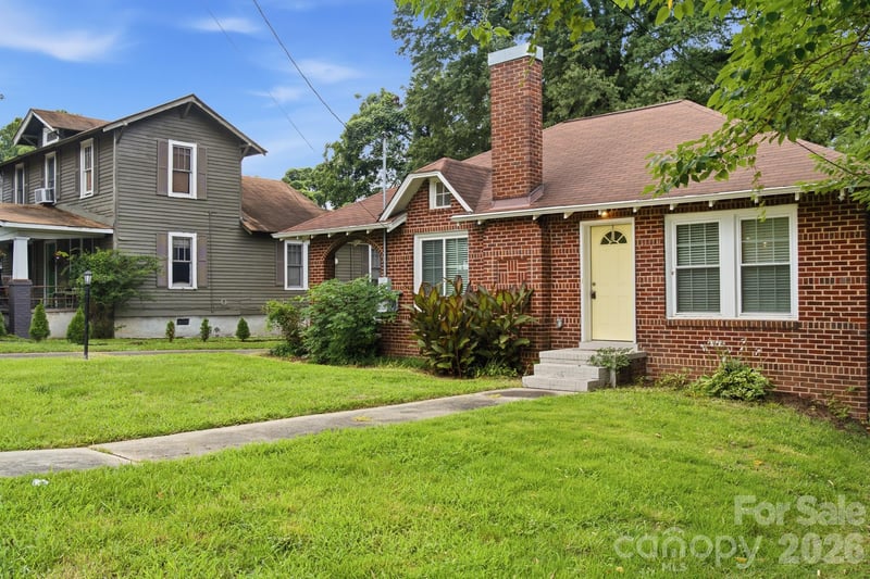 626 S Green St, Statesville, NC 28677