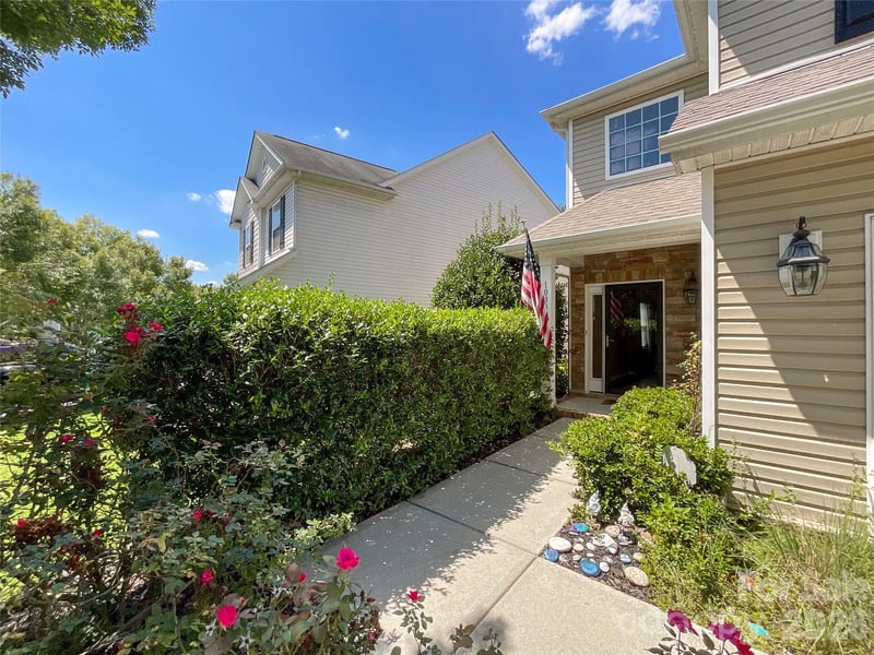 1033 Mountain Laurel Ct, Matthews, NC 28104