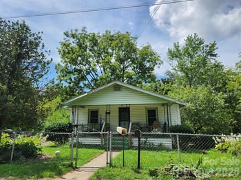 198 Fayetteville St, Asheville, NC 28806