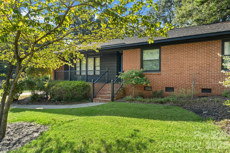 4200 Murrayhill Rd, Charlotte, NC 28209
