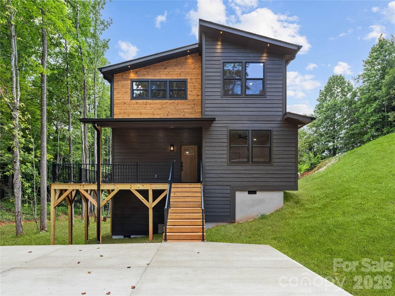 129 Quiet Woods Dr, Asheville, NC 28748