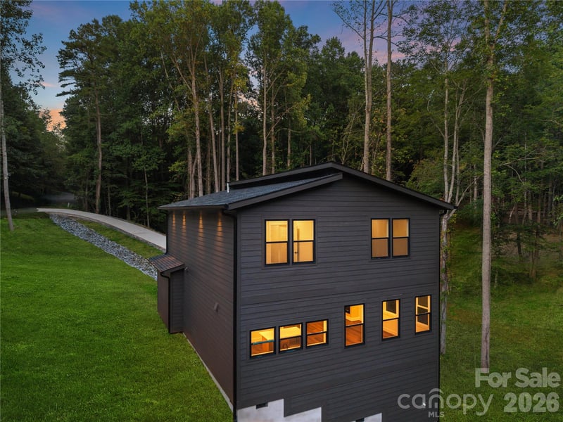 129 Quiet Woods Dr, Leicester, NC 28748