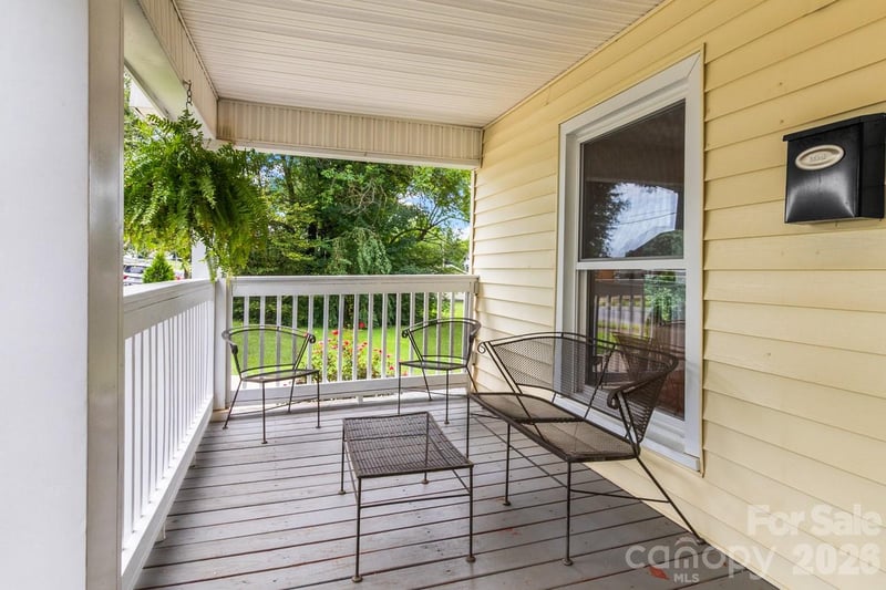 412 N 1st Ave, Maiden, NC 28650