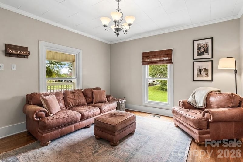 412 N 1st Ave, Maiden, NC 28650