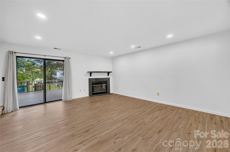 8426 Rust Wood Pl, Charlotte, NC 28227