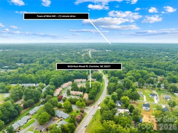 8426 Rust Wood Pl, Charlotte, NC 28227