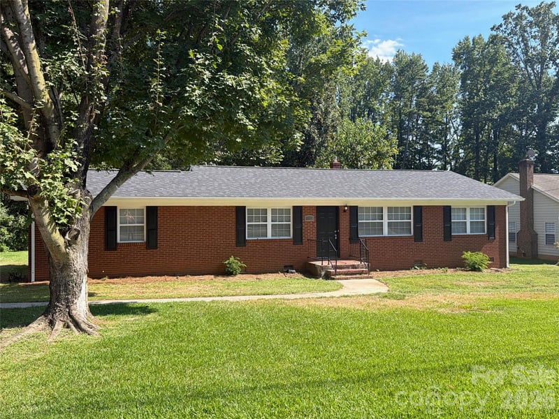 5220 Nevin Rd, Charlotte, NC 28269