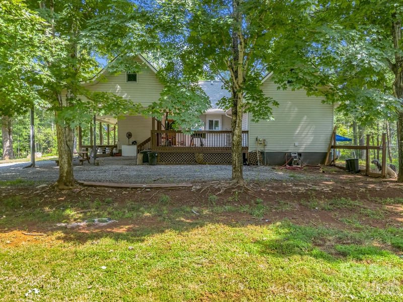 209 Chrysalis Ln, Lake Lure, NC 28746