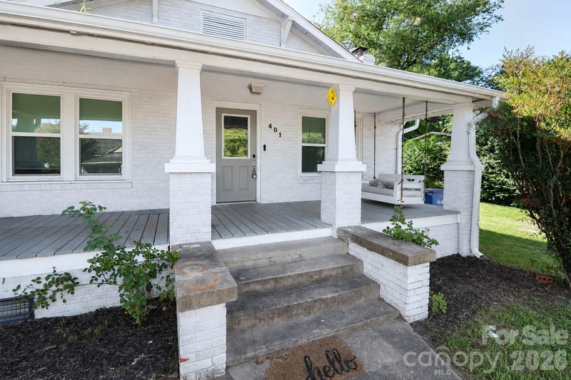 401 N Oakland Ave, Statesville, NC 28677