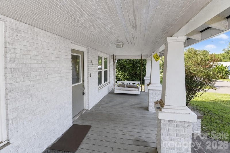 401 N Oakland Ave, Statesville, NC 28677