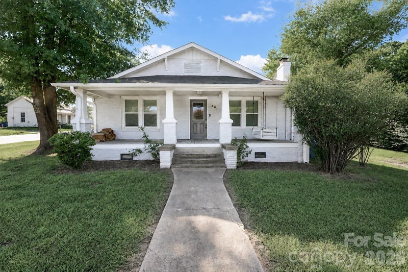 401 N Oakland Ave, Statesville, NC 28677