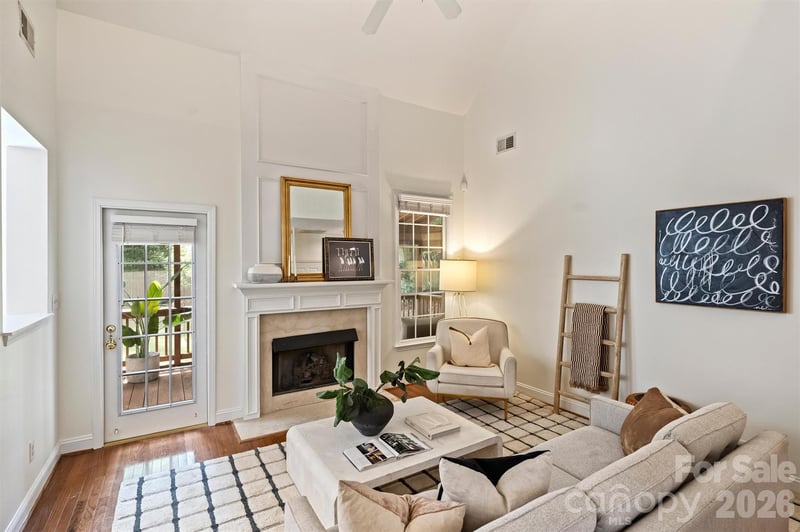 1912 Dearmon Dr, Charlotte, NC 28205