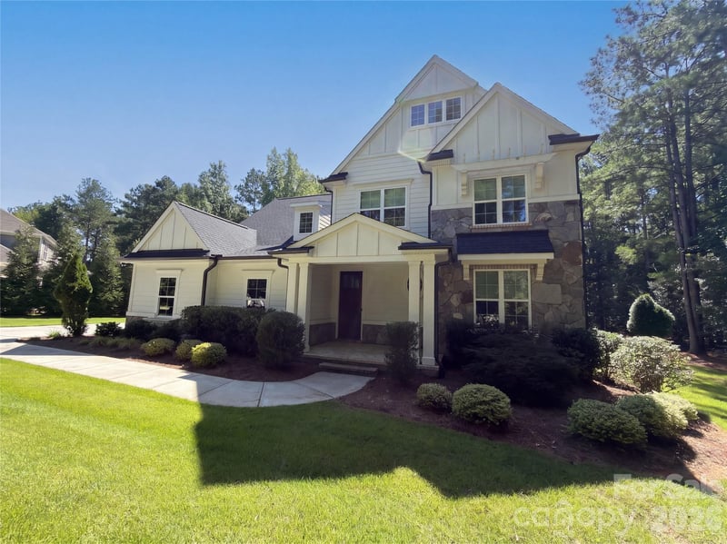 6083 Chimney Bluff Rd, Lancaster, SC 29720