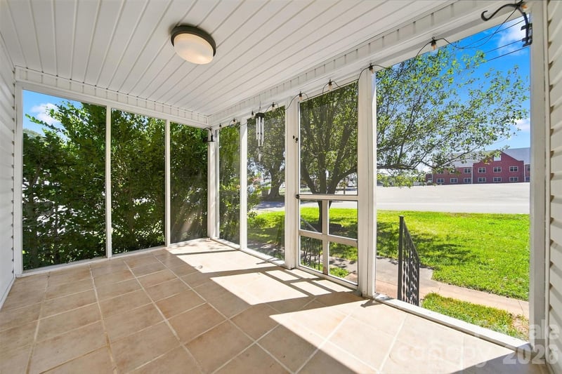3226 Anderson St, Claremont, NC 28610