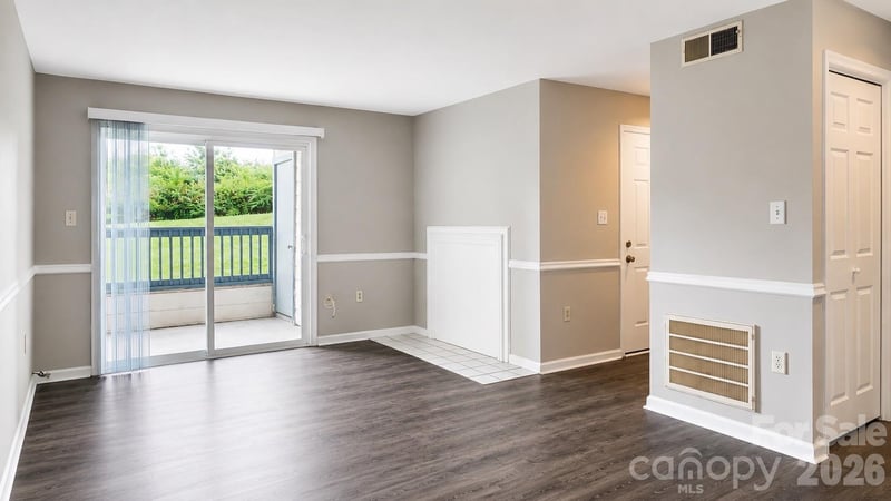 8024 Tremaine Ct, Charlotte, NC 28227