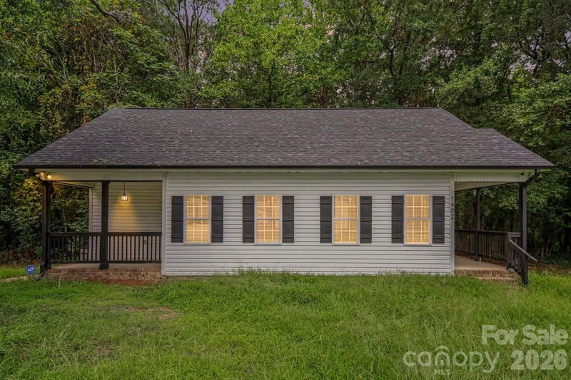 1402 Essex Ave, Gastonia, NC 28052