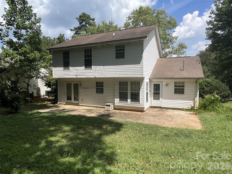 5326 Groveton Ct, Charlotte, NC 28269