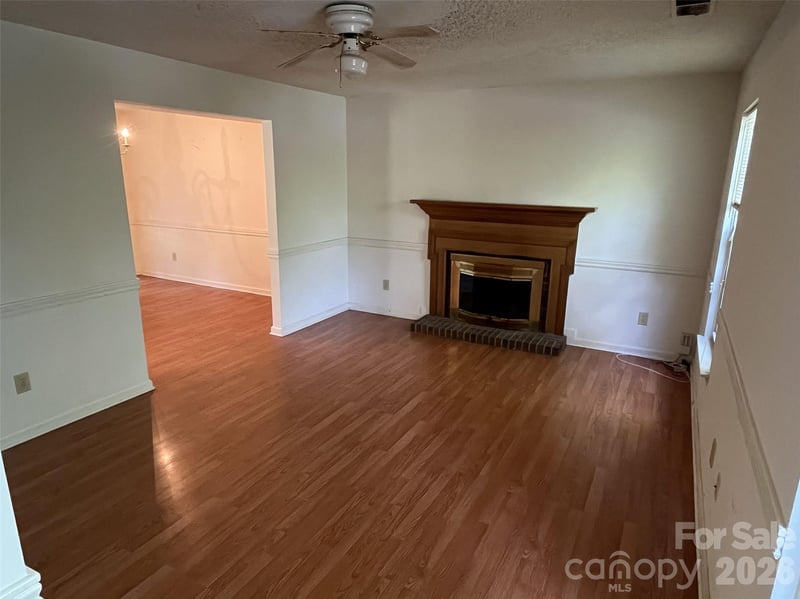 5326 Groveton Ct, Charlotte, NC 28269