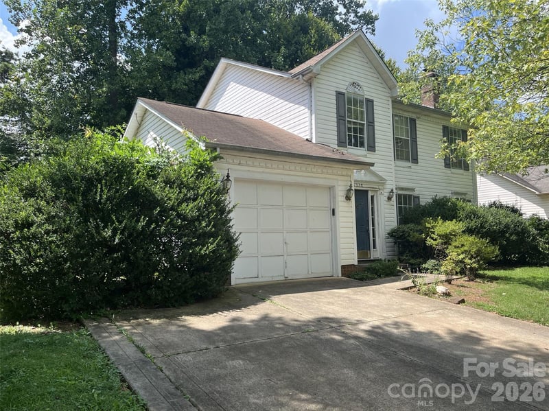 5326 Groveton Ct, Charlotte, NC 28269