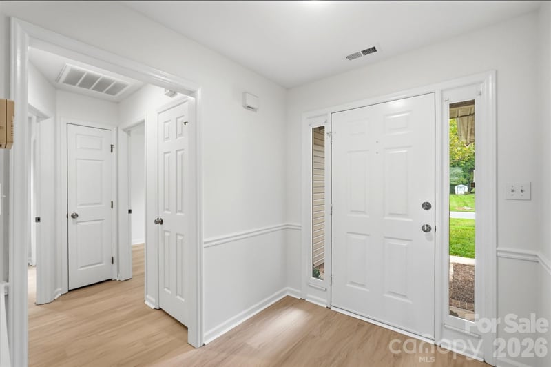 2730 Briar Trail Ct, Matthews, NC 28104
