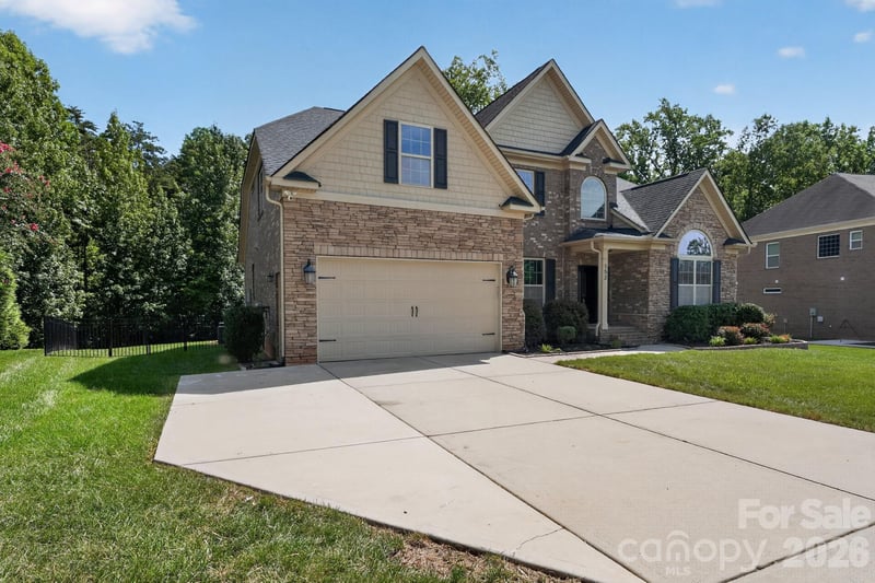 152 Kentmere Ln, Clover, SC 29710