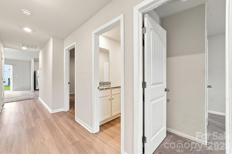 3325 Brighton Dr, Gastonia, NC 28052