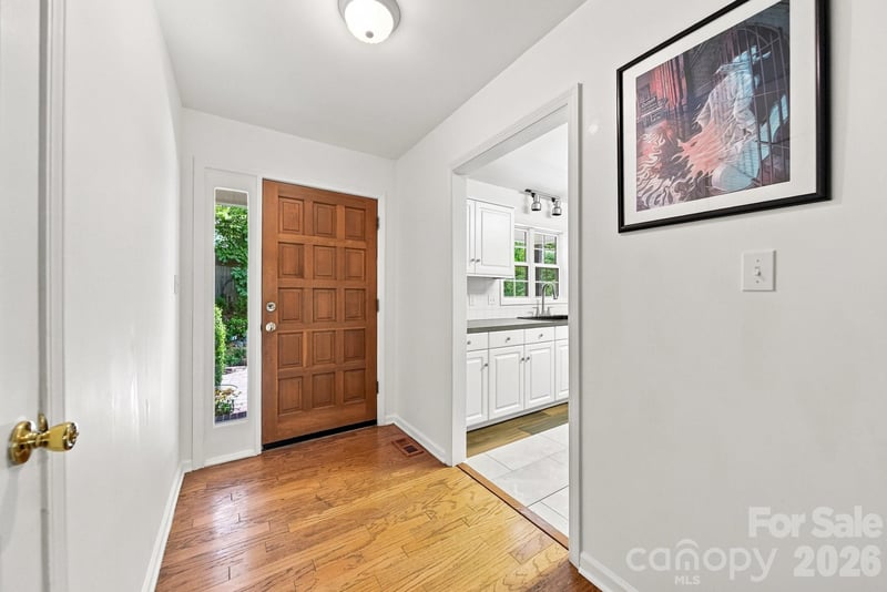 220 5th St NE, Conover, NC 28613