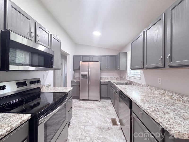 449 Virginia Ave, Statesville, NC 28677