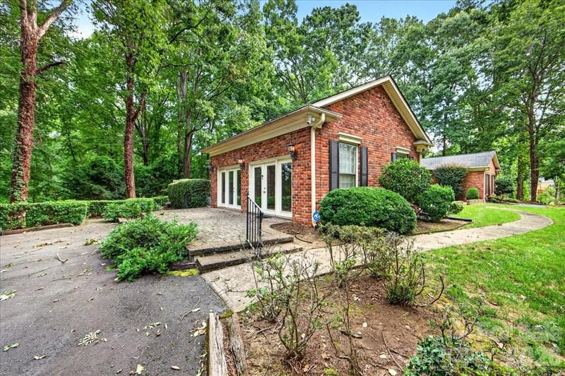 4223 Denbigh Dr, Charlotte, NC 28226