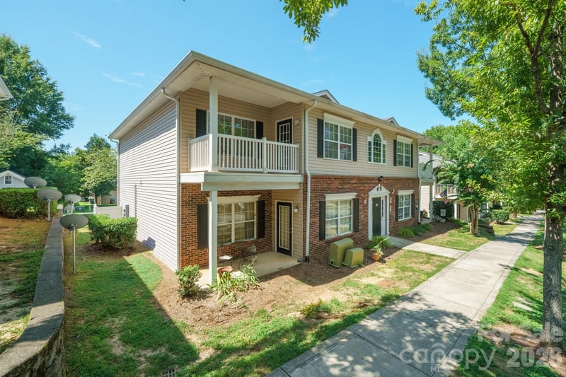 21246 Hickory St, Cornelius, NC 28031