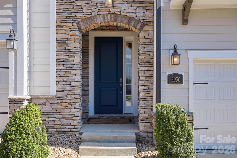 9030 Boling Green Dr, Charlotte, NC 28277