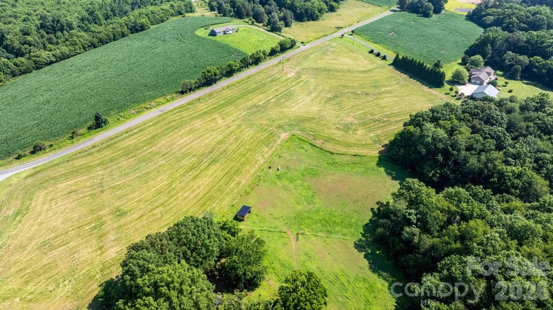 594 Rash Rd, Olin, NC 28660