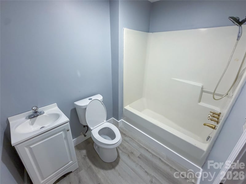 107 Drake St, Gastonia, NC 28052