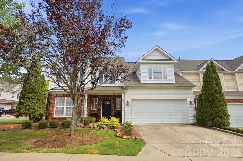 10933 Stone Trail Rd, Charlotte, NC 28213
