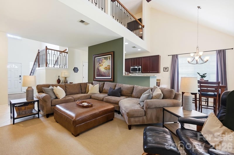 10933 Stone Trail Rd, Charlotte, NC 28213