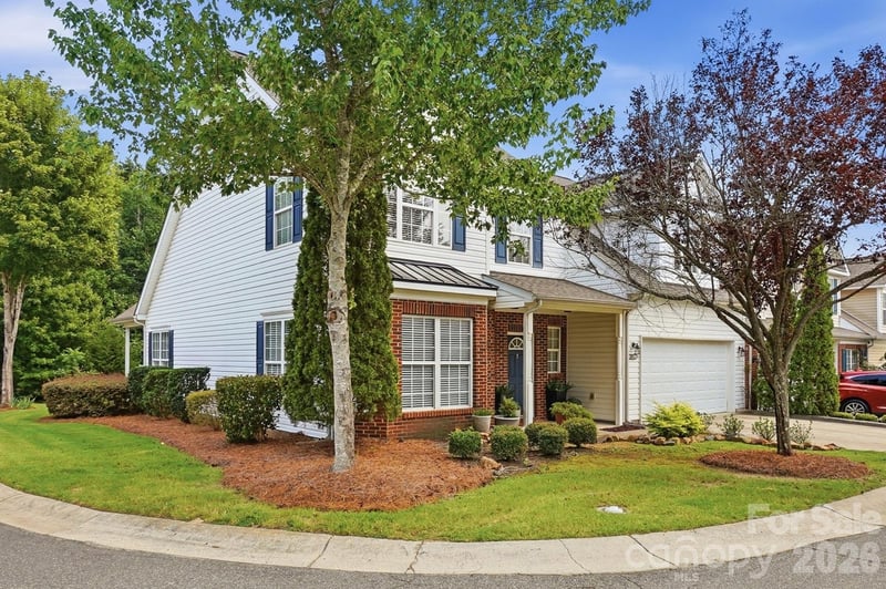 10933 Stone Trail Rd, Charlotte, NC 28213
