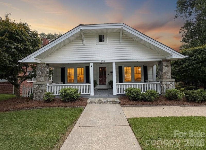 618 S Poplar St, Lincolnton, NC 28092